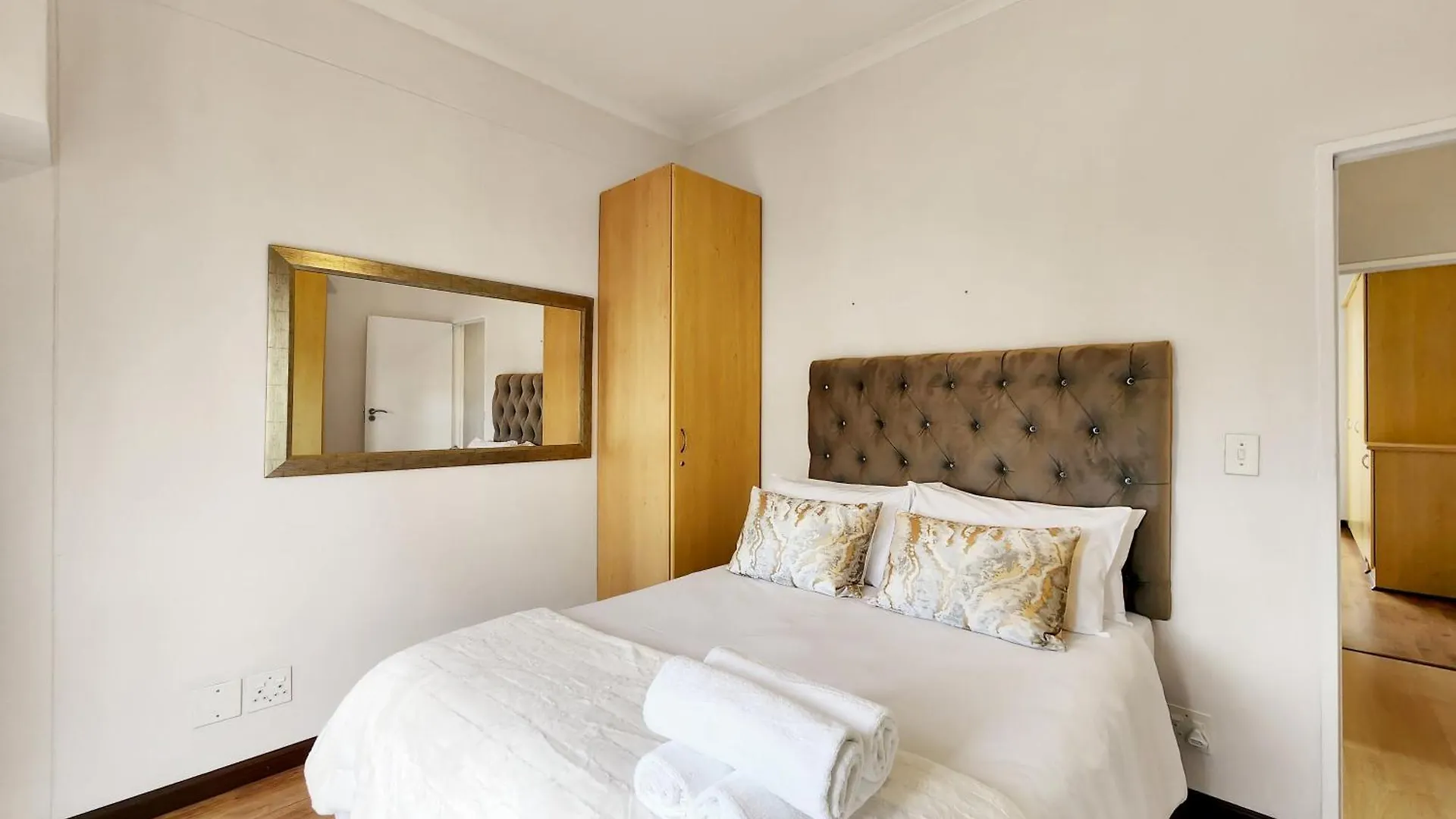 Peaceful Retreat, Pools, Gym, Parks Apartment Cape Town South Africa